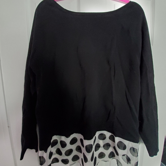Black sweater with polka dot chiffon trim - Picture 2 of 5